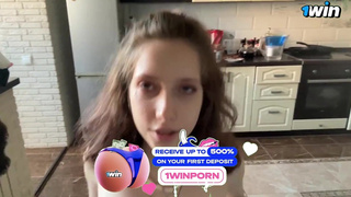 Порно актриса Lyalka Motanka