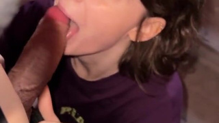 Глубокий минет и отсосы с заглотом